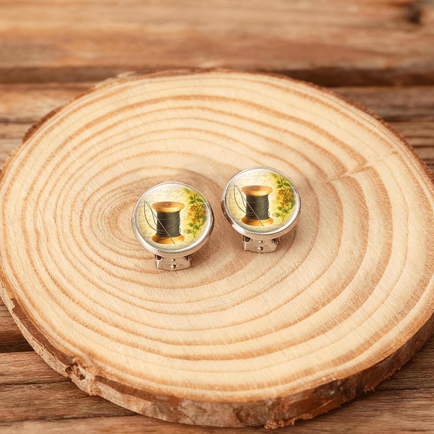 2pcs No-Piercing Round Glass Face Ear Clips for Women
